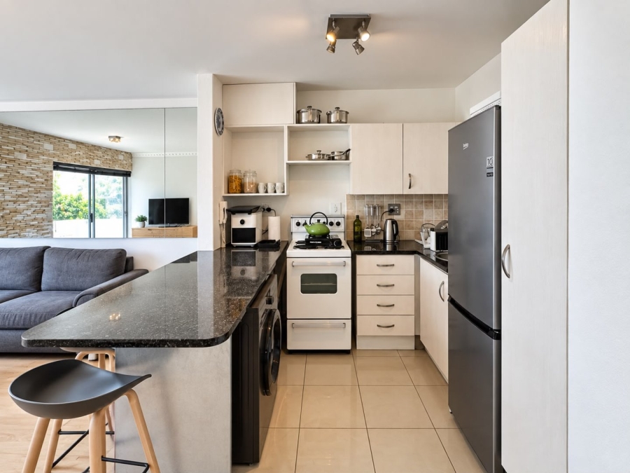 2 Bedroom Property for Sale in Green Point Western Cape